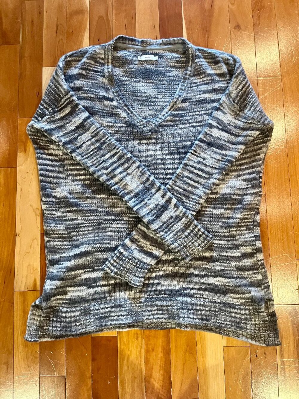 Vince Marled Space Dye V-Neck Sweater Grey Relaxed Knit